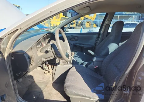 2001 Saturn Sl1 from USA, damaged, VIN 1G8ZG528X1Z301580